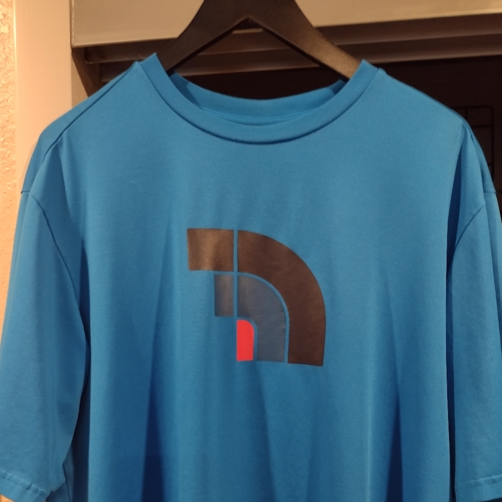 Men's North Face Dri-Fit Shirt